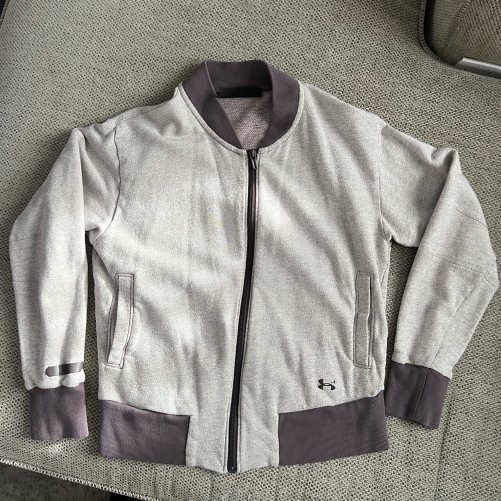 Womens XS Under Armour Sweatshirt